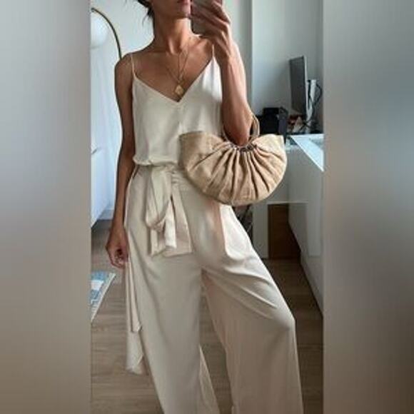 Obando Collective‎ Cape Satin Jumpsuit Cream Sleeveless Wide Leg V-Neck Sz 4 - Picture 6 of 16